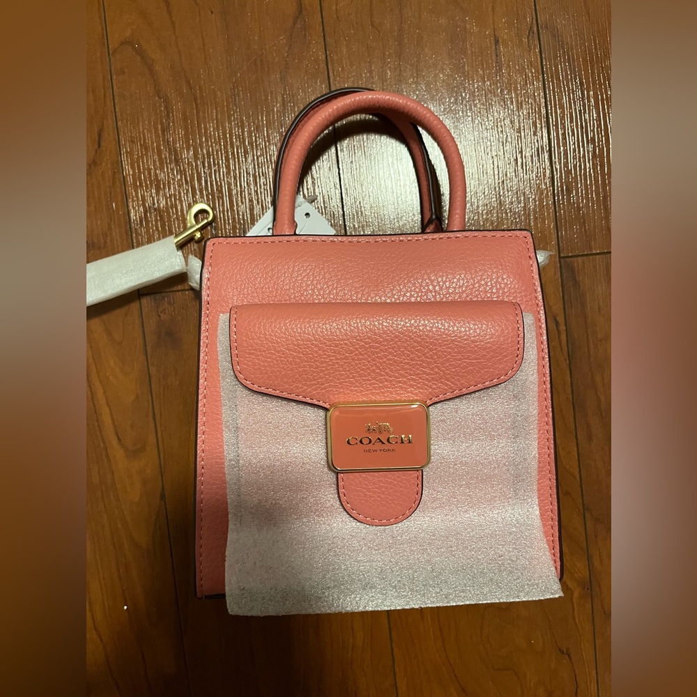 Brand new Coach pink handbag/crossbody